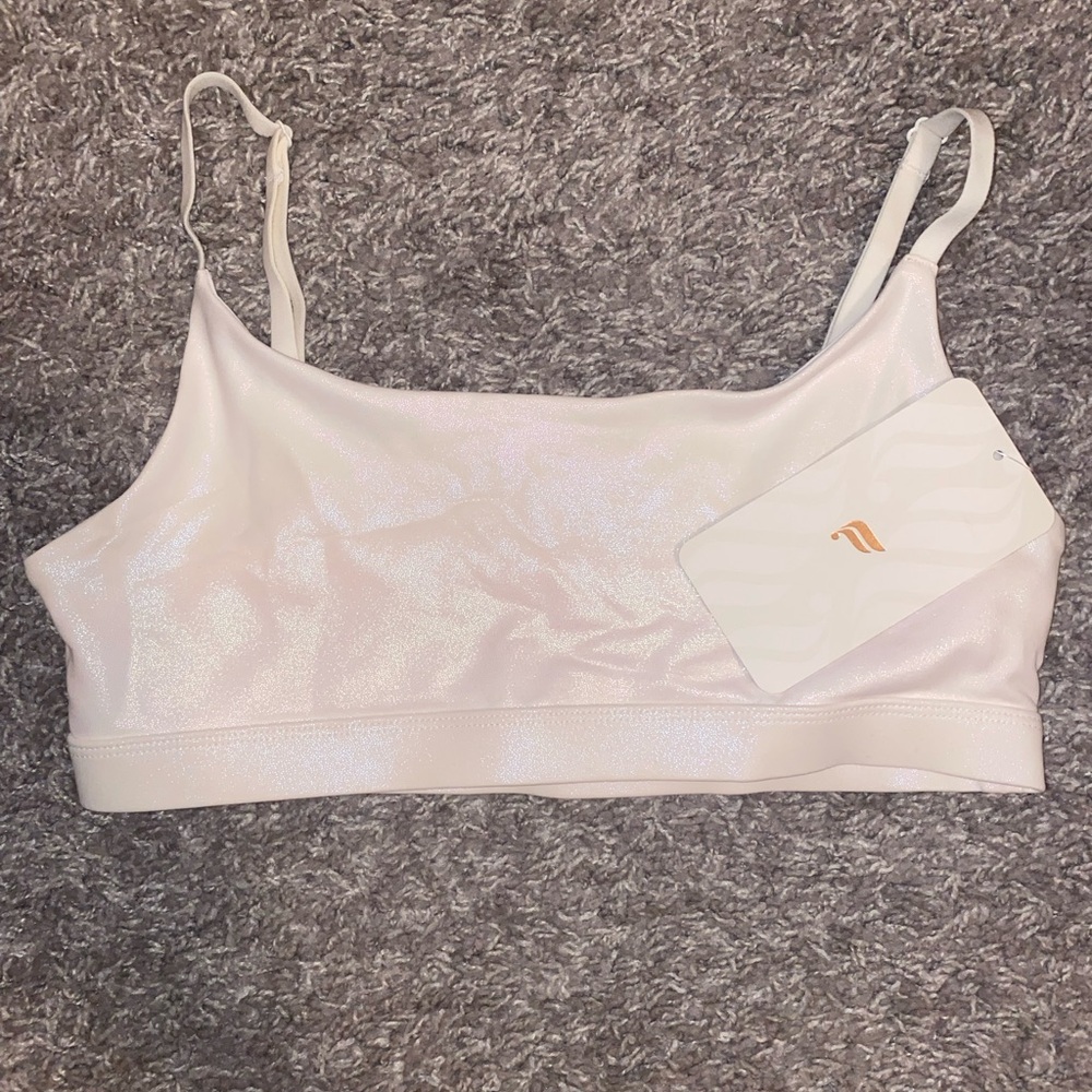 Fabletics- Morgan Iridescent Low Impact Sports Bra